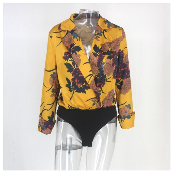 🎉 Host Pick! 🎉 NEW! Silk Floral Bodysuit - Picture 5 of 8